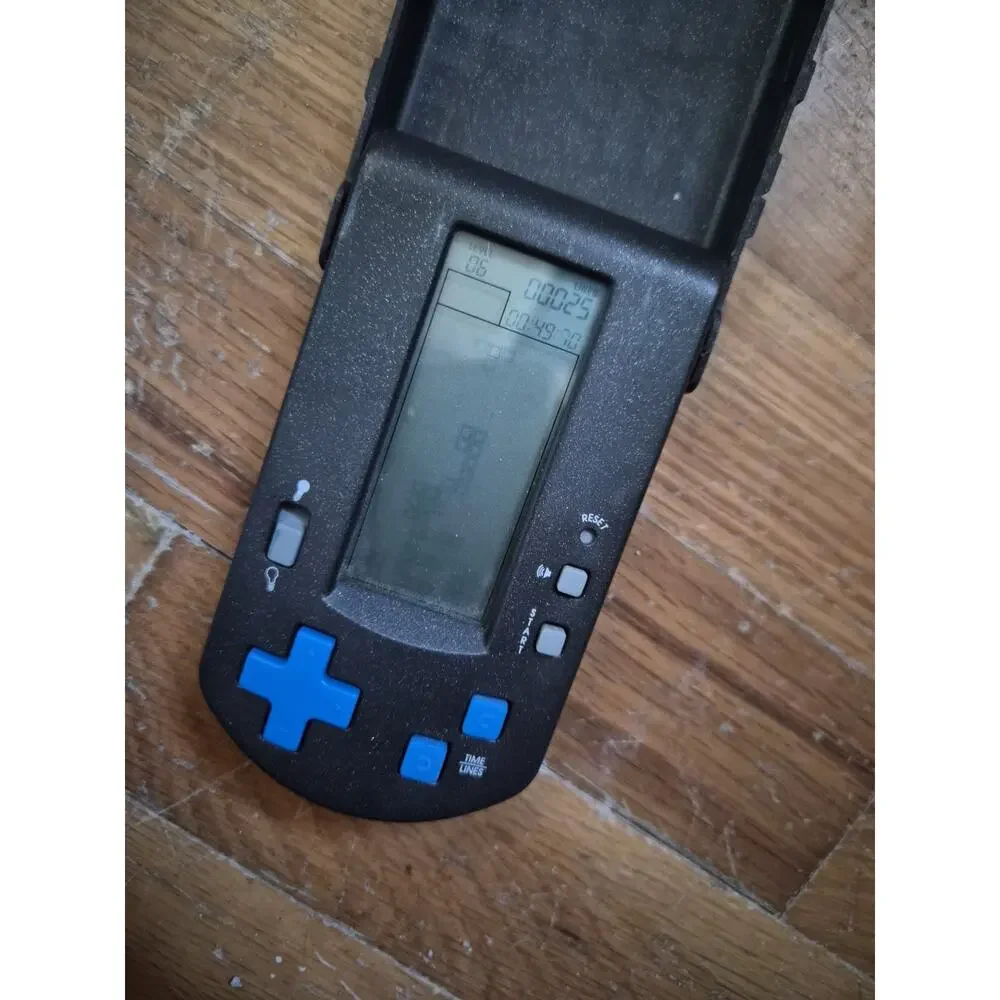 RADICA HANDHELD ELECTRONIC GAME- TETRIS- Flip Top- 2000- Works Y2k TOY GAME